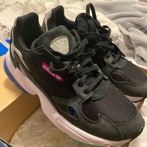 ADIDAS falcon women’s